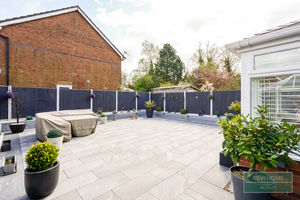 Photo 24- click for photo gallery